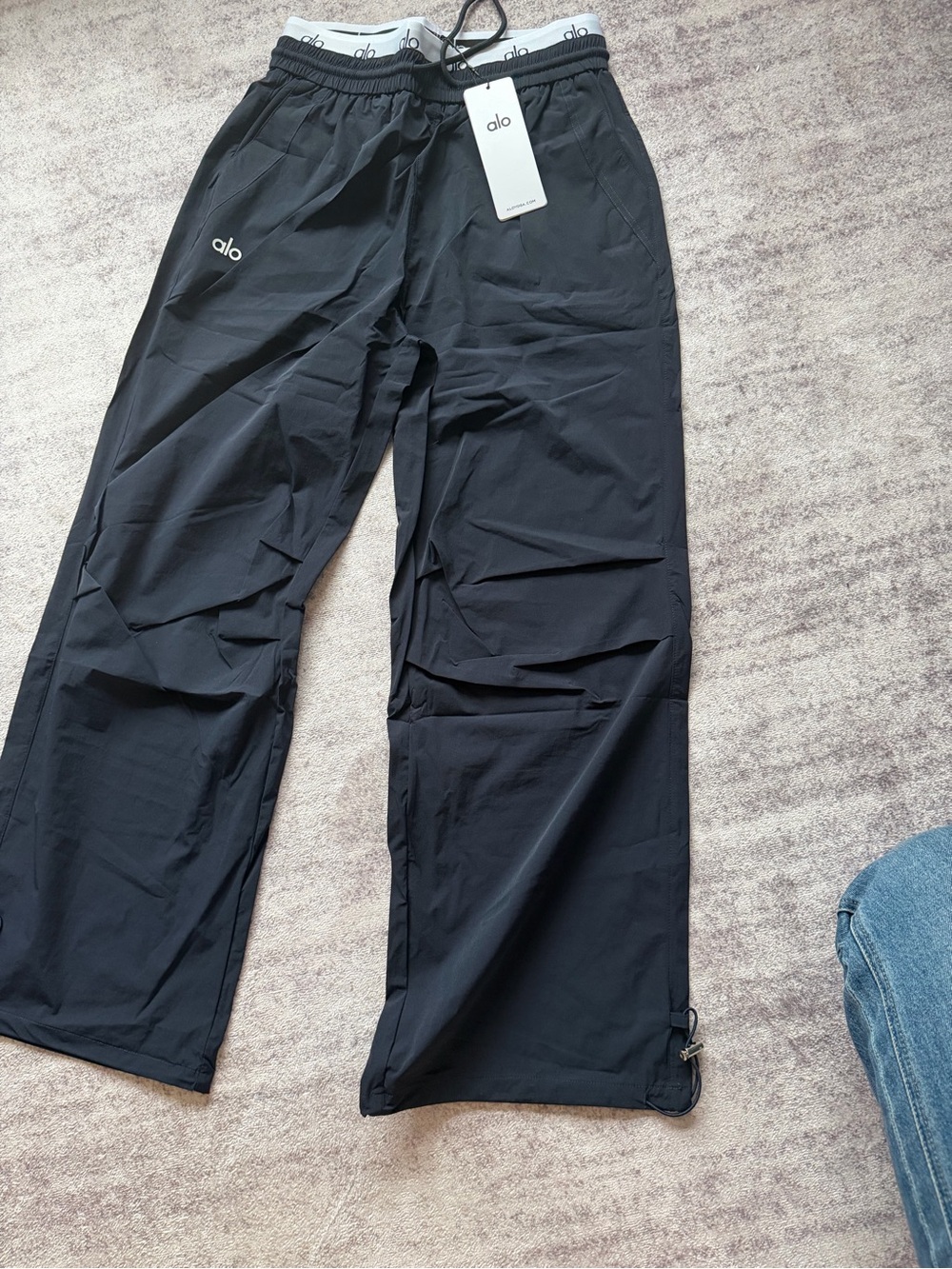 ALO Yoga women Black Jogger-Style Track Pants
